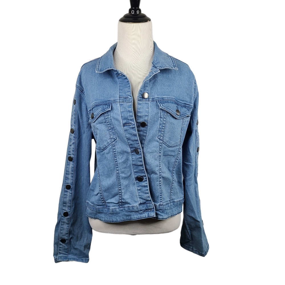 Rachel Rachel Roy light blue denim jacket snap sleeve details size Large